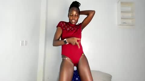 Snapshot of lisa_reed3 chatting on 07-20-26, 10:56 Lisa online show from 07-20-26, 10:56