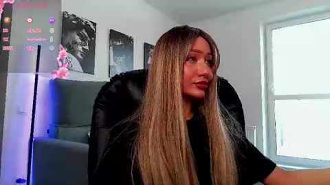 Lisa online show from 03-26-26, 10:32