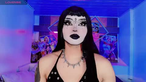 Snapshot of lisa_sparkleee chatting on 04-15-26, 02:40 lisa_sparkleee online show from 04-15-26, 02:40