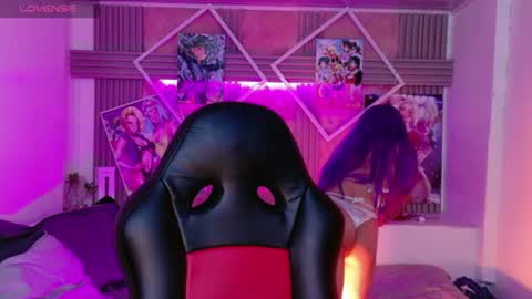 Snapshot of lisa_sparkleee chatting on 06-25-26, 02:44 lisa_sparkleee online show from 06-25-26, 02:44