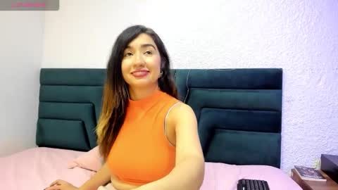 lisa white  online show from 12-17-25, 03:56