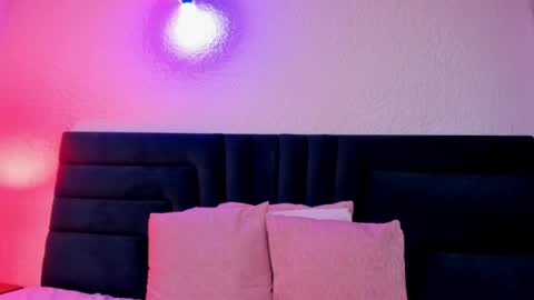 lisa white  online show from 04-28-26, 02:27