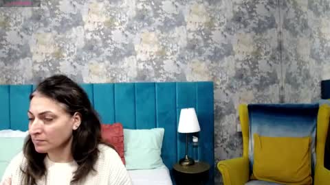 lisacroft online show from 11-23-25, 07:52