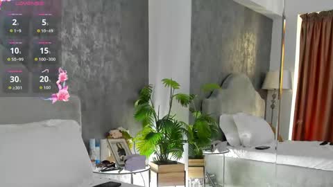 lisacroft online show from 04-25-26, 04:48