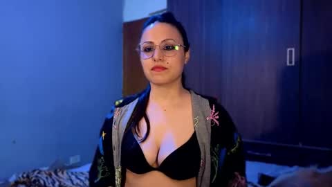 Snapshot of lisainthesky chatting on 03-25-26, 09:54 lisainthesky online show from 03-25-26, 09:54