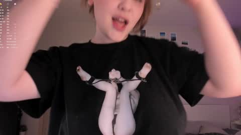 -Lisa- Help me to reach 100 thumbs up3 online show from 12-25-24, 12:26