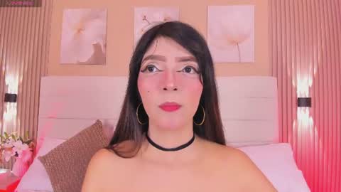 Snapshot of lisalain chatting on 07-25-26, 12:03 lisa online show from 07-25-26, 12:03