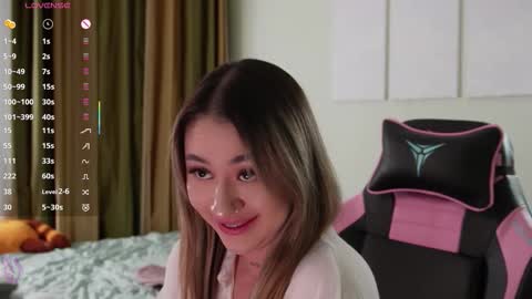 Snapshot of lisamayson chatting on 11-08-25, 03:45 LISA online show from 11-08-25, 03:45