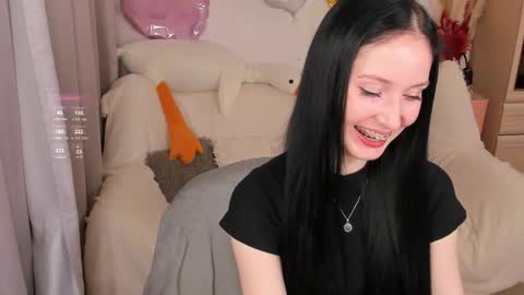 Lisa Moore online show from 10-18-25, 04:19