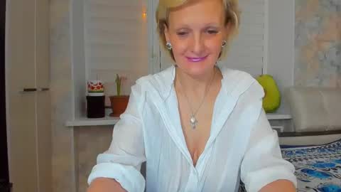 Snapshot of lisasimsx chatting on 03-08-25, 12:22 Lisasimsxs online show from 03-08-25, 12:22