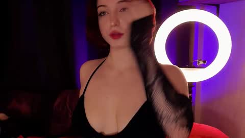 LisaVamp online show from 11-16-25, 10:15