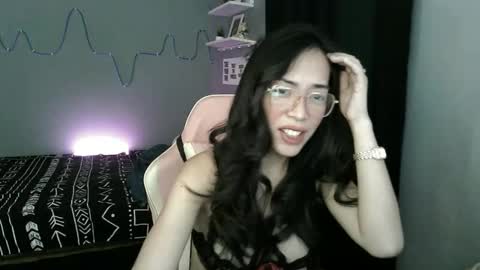 Snapshot of lisawagner07 chatting on 02-03-26, 06:40 Xinli Su online show from 02-03-26, 06:40