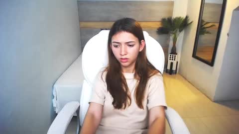 Snapshot of liseth_fox chatting on 12-12-24, 10:09 Liseth Fox online show from 12-12-24, 10:09