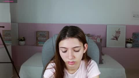 Snapshot of liseth_fox chatting on 12-14-24, 12:55 Liseth Fox online show from 12-14-24, 12:55