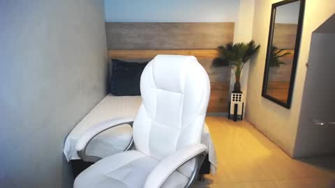 Snapshot of liseth_fox chatting on 12-27-24, 12:45 Liseth Fox online show from 12-27-24, 12:45