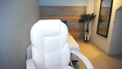 Snapshot of liseth_fox chatting on 12-28-24, 03:15 Liseth Fox online show from 12-28-24, 03:15