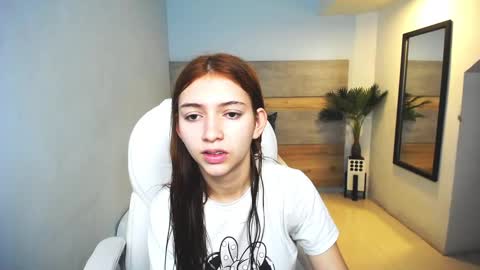 Snapshot of liseth_fox chatting on 01-04-25, 12:38 Liseth Fox online show from 01-04-25, 12:38