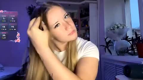 Snapshot of lisi_kiss_ chatting on 06-28-26, 06:03 Aurora online show from 06-28-26, 06:03