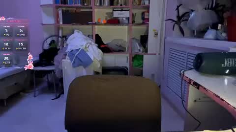 Snapshot of lisi_kiss_ chatting on 07-01-26, 06:40 Aurora online show from 07-01-26, 06:40