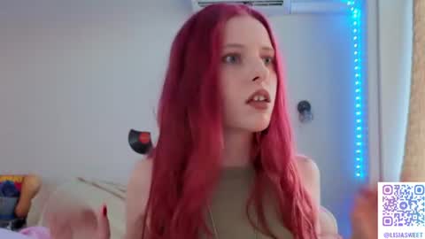Lika online show from 06-19-26, 02:32