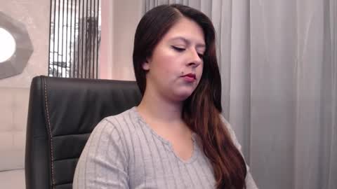 Snapshot of liss_black chatting on 02-02-26, 03:49 Andrea online show from 02-02-26, 03:49