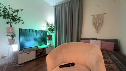 Lisa  online show from 05-14-26, 07:09