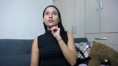 Snapshot of lissa2021 chatting on 01-09-25, 02:01 Lisa online show from 01-09-25, 02:01