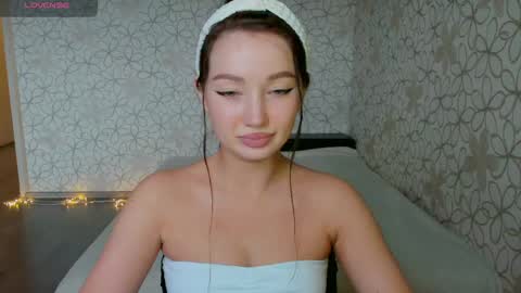 lissa_cristal_ online show from 05-17-26, 11:17