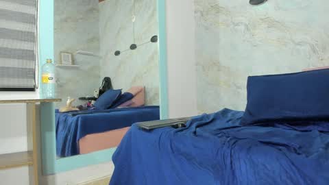 Lisa online show from 12-23-24, 09:05