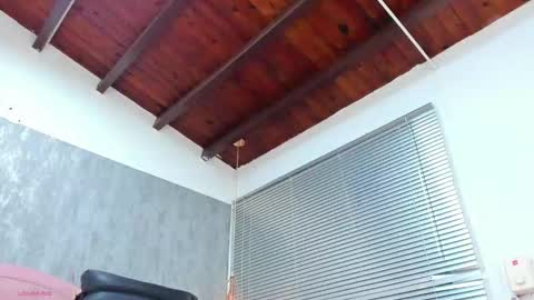 L I S S A  online show from 12-04-25, 04:00