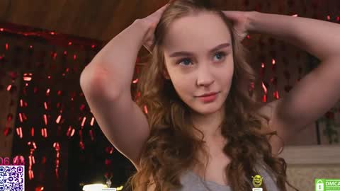 your Liza again. Next stream Dec. 1  at 2 or 3  GMT online show from 03-06-26, 08:44