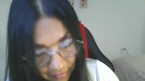 Snapshot of lissafeethot chatting on 03-05-26, 09:33 Lissafeethot online show from 03-05-26, 09:33