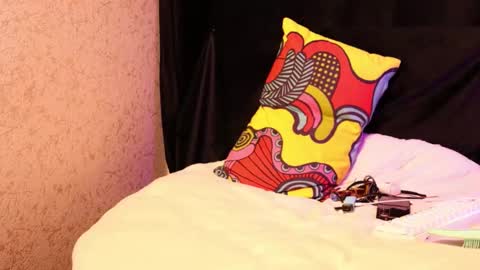 Lissa Ross online show from 02-21-25, 05:09