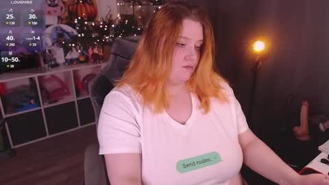 Snapshot of lissamuff chatting on 01-06-25, 05:49 Lissa online show from 01-06-25, 05:49