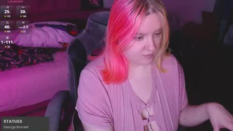 Snapshot of lissamuff chatting on 05-27-26, 05:43 Lissa online show from 05-27-26, 05:43