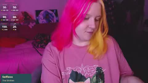 Snapshot of lissamuff chatting on 06-11-26, 03:32 Lissa online show from 06-11-26, 03:32
