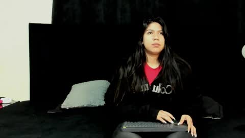 Snapshot of lissandthor chatting on 01-13-26, 10:20 Natalia and alejandro online show from 01-13-26, 10:20