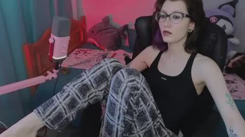 Snapshot of lissaros chatting on 05-07-26, 05:13 lissaros online show from 05-07-26, 05:13