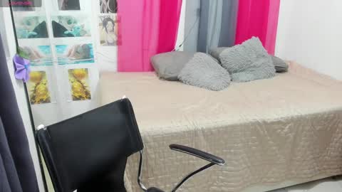 Snapshot of lissavillalobos chatting on 12-30-24, 07:42 lissa online show from 12-30-24, 07:42