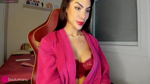 Snapshot of lissella chatting on 03-24-26, 10:26 Lis online show from 03-24-26, 10:26