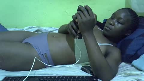 lisssa01 online show from 12-03-25, 07:12