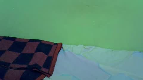 Snapshot of lisssa01 chatting on 04-12-26, 05:29 lisssa01 online show from 04-12-26, 05:29