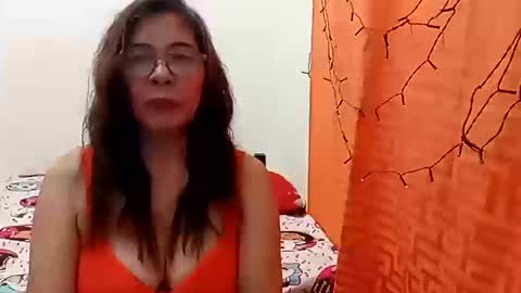 Snapshot of litamilf14 chatting on 12-17-25, 02:39 litamilf14 online show from 12-17-25, 02:39