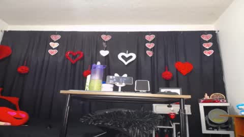 Snapshot of litas_secrets chatting on 02-18-25, 10:14 LITA a sexy milf online show from 02-18-25, 10:14