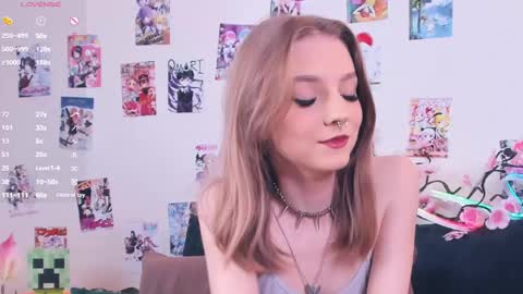 Snapshot of little__caprice chatting on 06-03-26, 02:33 Bella online show from 06-03-26, 02:33