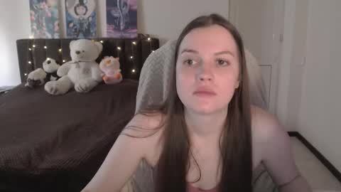 little__flowers online show from 10-31-25, 08:48