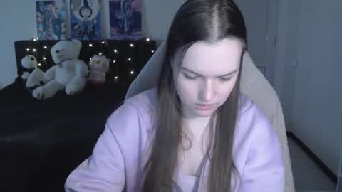 little__flowers online show from 02-19-26, 09:49