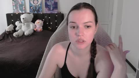little__flowers online show from 05-20-26, 08:09