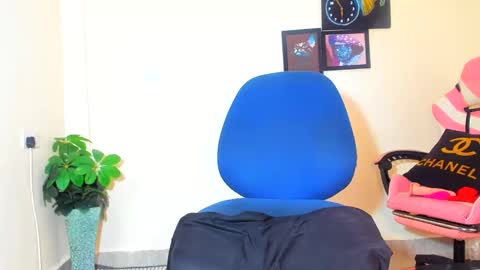 little_africa online show from 02-11-25, 11:10