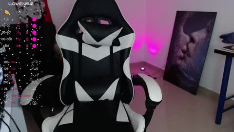 Snapshot of little_amy__ chatting on 02-26-26, 11:37 Amelie online show from 02-26-26, 11:37